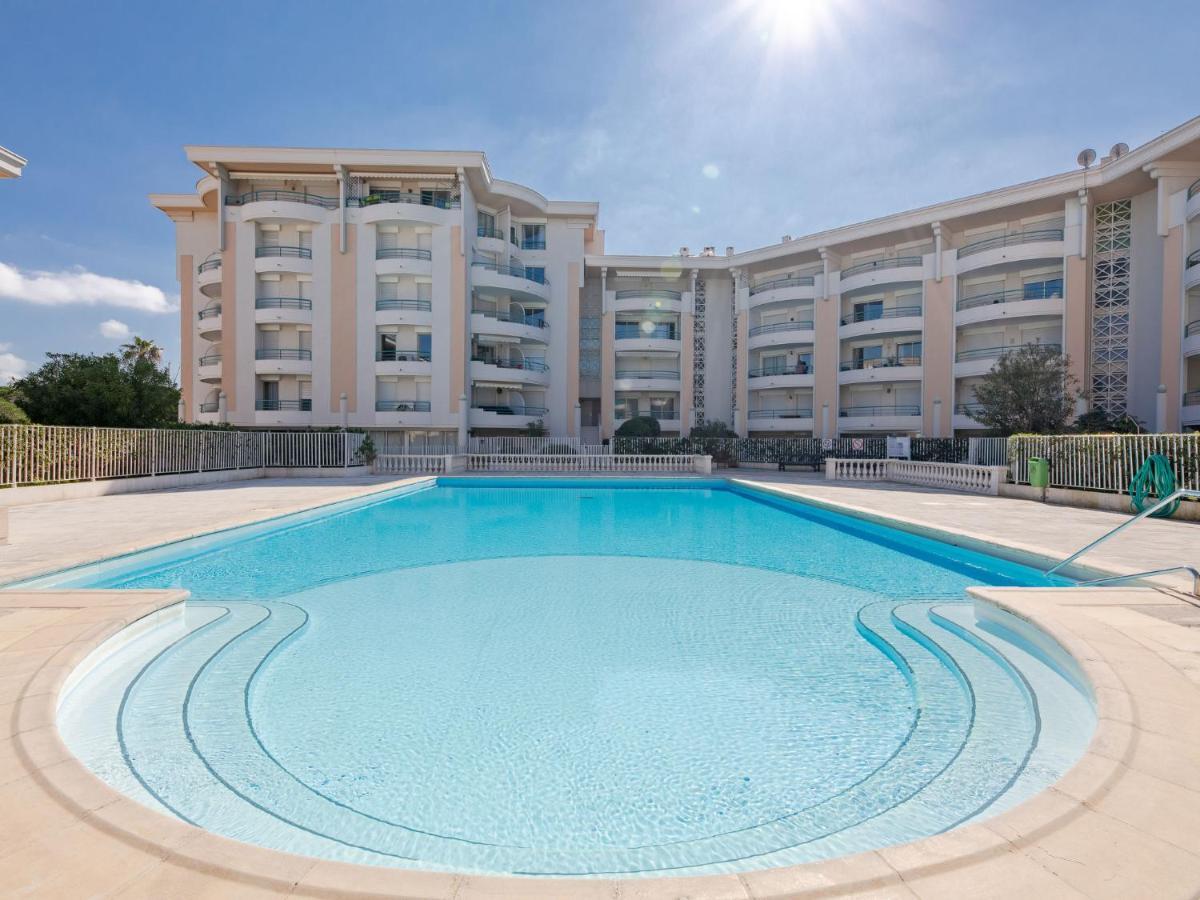 Apartment Le Cesaree-5 By Interhome Frejus Exterior photo